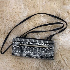 Patterned crossbody wallet